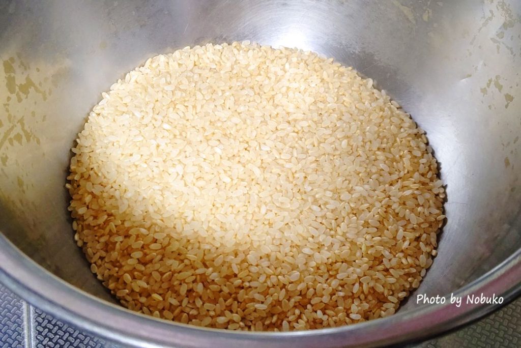 八分づきのお米(夕ご飯分+ｶｯﾌﾟおおよそ１杯分のおこめ