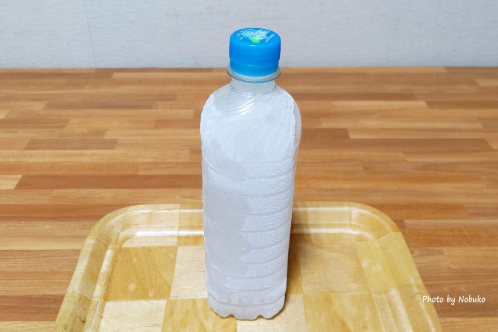 GREEN_DA・KA・RA_サントリー_ラベルレス_スポーツドリンク_ペットボトル(冷凍兼用)(熱中症対策)600ml_冷凍した