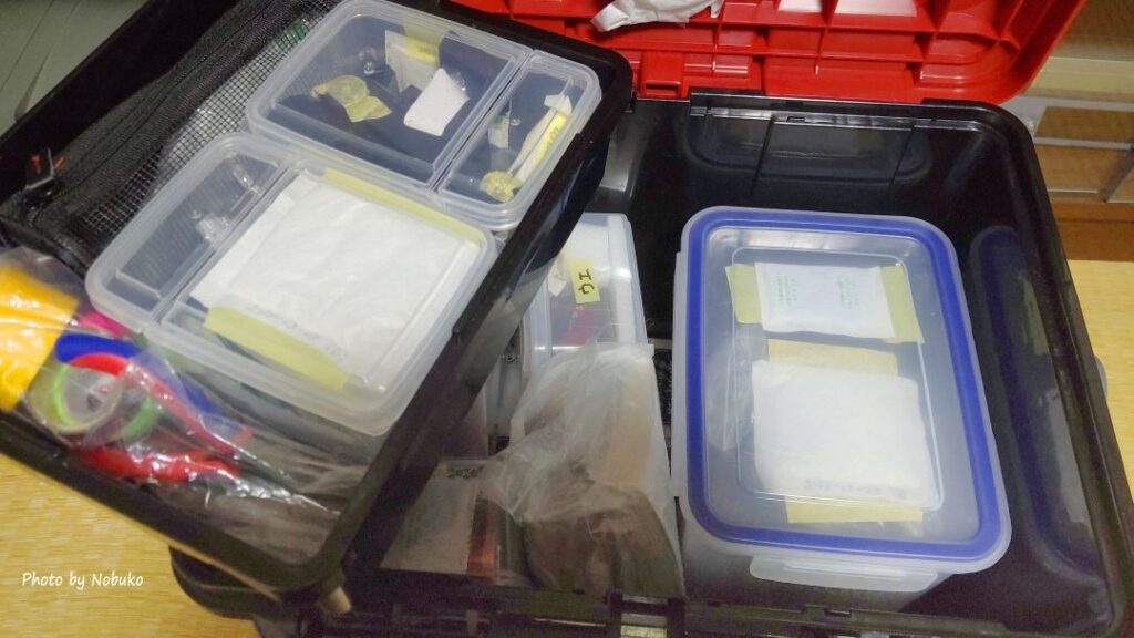 工具箱リングスター(RINGSTAR)ドカットD-4700レッドorブルー_SXD2_中身_下の段も見える