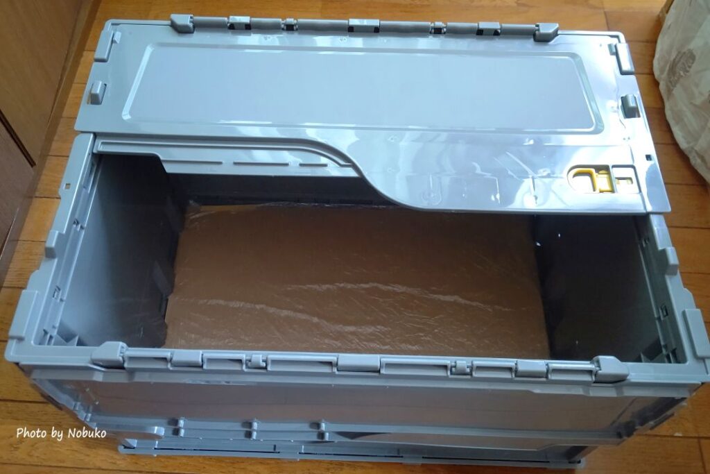 折りたたみコンテナ_開いたところ