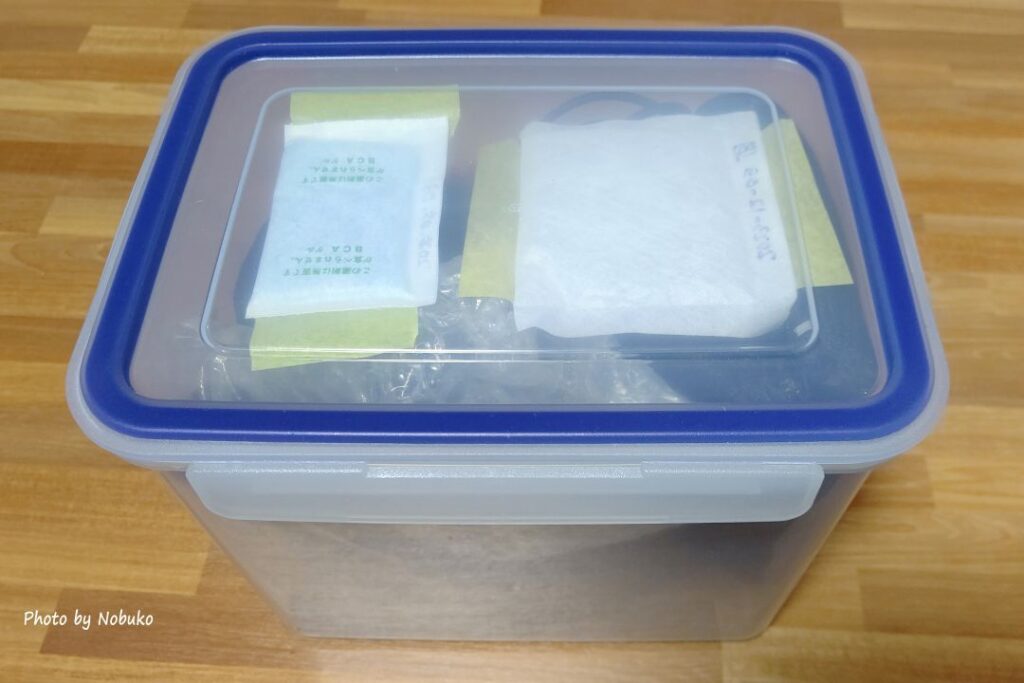 EOS6D&ASI533&レリーズ&コリメーター&ワイドアダプターを守る_Lustroware(ラストロウェア)岩崎工業イージーケア4.8L_ふたを閉めた図