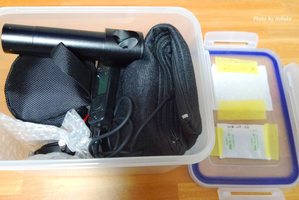 EOS6D&ASI533&レリーズ&コリメーター&ワイドアダプターを守る_Lustroware(ラストロウェア)岩崎工業イージーケア4.8L_開けた図_中身が見える